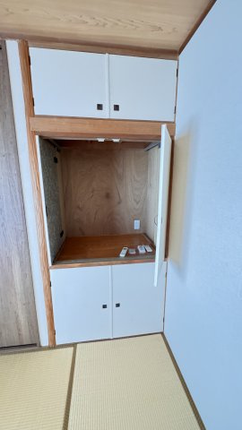 仏壇の置き場が改修されています