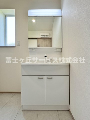 【独立洗面台】 | 藤枝市天王町1丁目 新築一戸建て A号棟 | 朝の身支度に便利な独立洗面台です