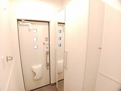 【玄関】 | ヒカルサ大津唐崎Ⅰ