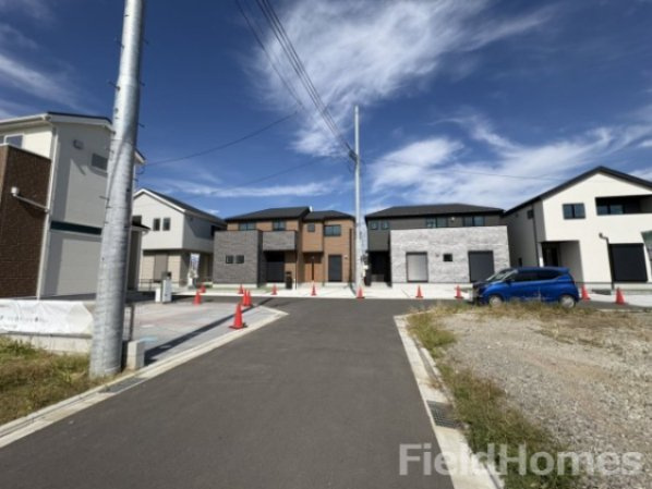 大磯町国府新宿新築戸建て　第1期5号棟の前面道路含む現地写真|前面道路含む現地写真です。