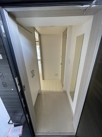 ウィズなんばの玄関