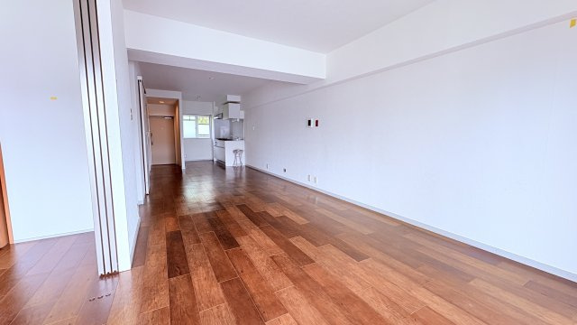 ★仲介手数料半額★マンション第二恵比寿苑（中庭があるレトロ系のヴィンテージマンション）の居間・リビング