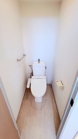 ★仲介手数料半額★マンション第二恵比寿苑（中庭があるレトロ系のヴィンテージマンション）のトイレ