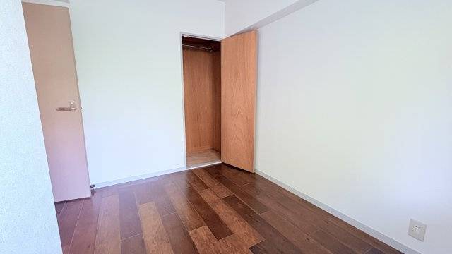 ★仲介手数料半額★マンション第二恵比寿苑（中庭があるレトロ系のヴィンテージマンション）の洋室