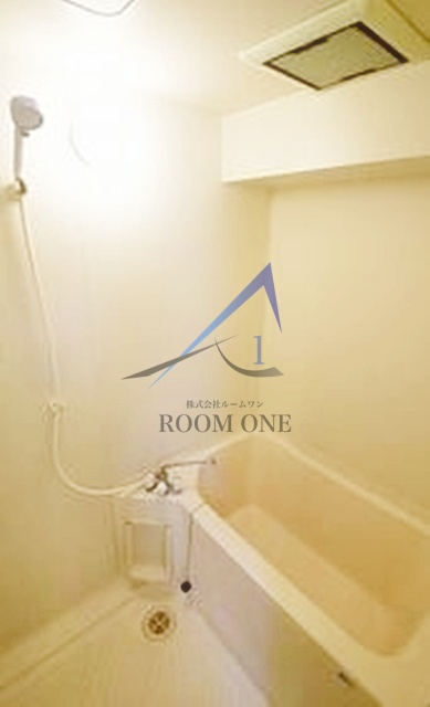 コートハイム横浜の浴室|お風呂です。