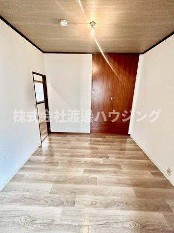 ロッヂt赤井1丁目テラスハウスの洋室