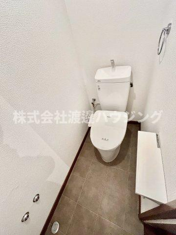 ロッヂt赤井1丁目テラスハウスのトイレ