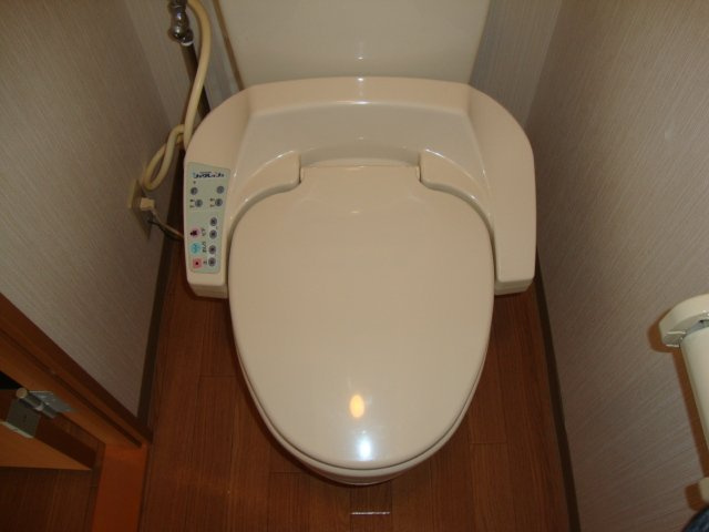 シャルドネ弥生が丘のトイレ|シャワー付トイレ