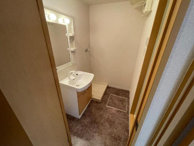 ストロベリーの洗面所|脱衣所