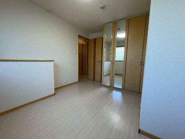 ストロベリーの内装|寝室