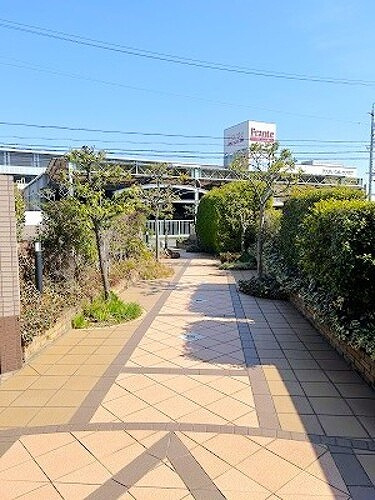 ライオンズガーデン八田のエントランス|エントランスアプローチ