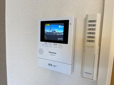 【内装】 | エムネージュ薬円台 | カメラ付インターホン