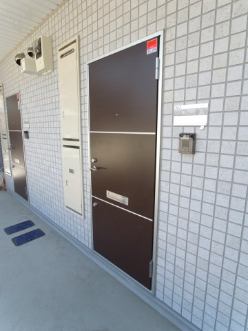 リブリ・MIYABIの玄関