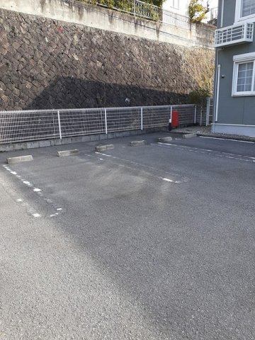 プロムナード智の駐車場