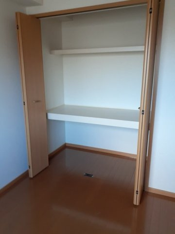 プロムナード智の収納