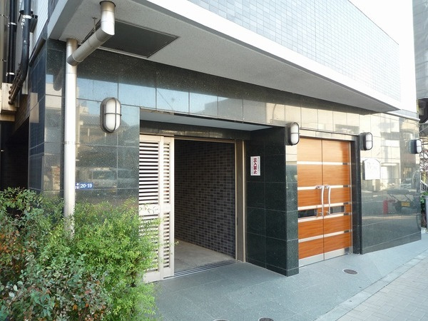 プレール・ドゥーク大島ＰＡＲＫ　ＳＩＤＥのエントランス