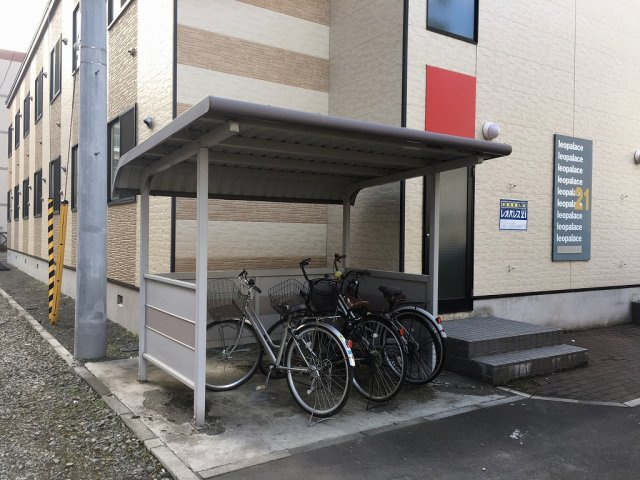 レオパレスＲＯＵＴＥ３６　Ⅱのその他|駐輪場