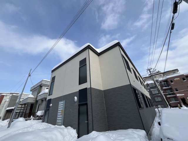 レオパレス澄川駅前