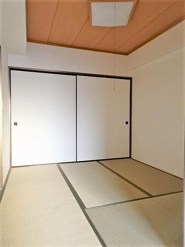 ライオンズマンション真駒内公園のその他|和室（玄関側）
