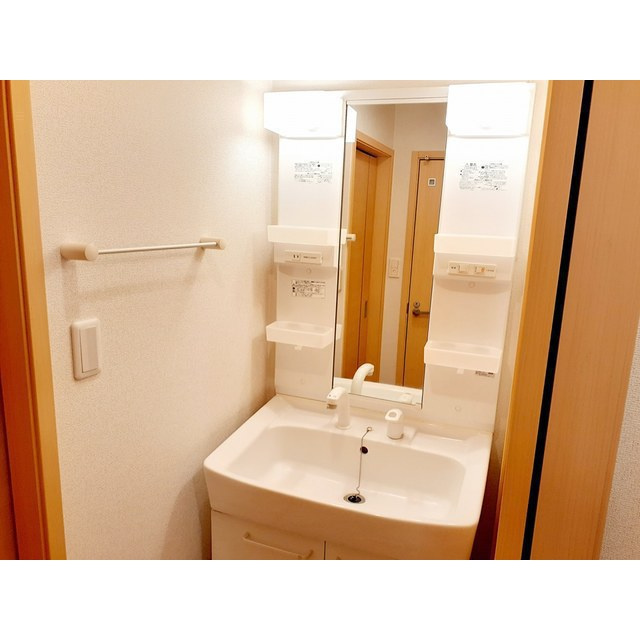 リヴァーアンジュ　Ｂの洗面所