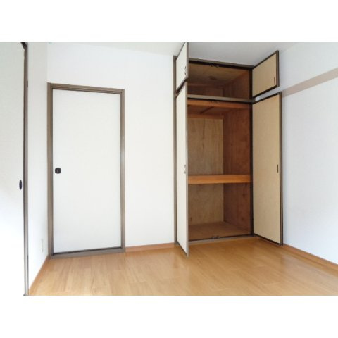 バイオレットハイムの収納