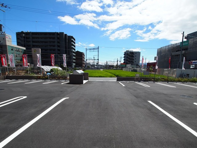 プラシードカーサ　Ｉの駐車場