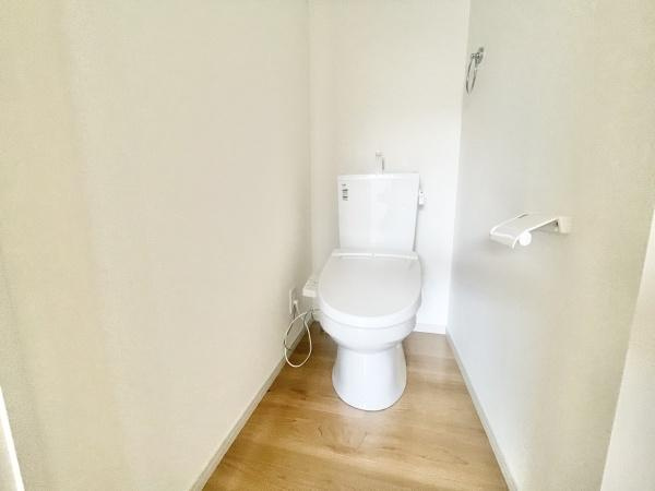 【トイレ】 | 1階2階どちらにもトイレがあるって本当に便利ですね。