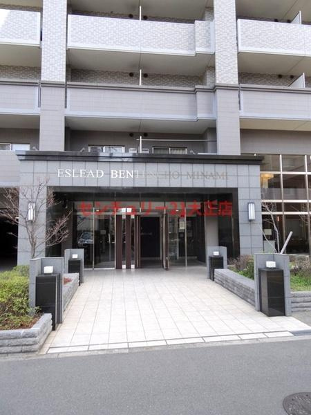 大阪市港区南市岡３丁目の賃貸マンションの玄関