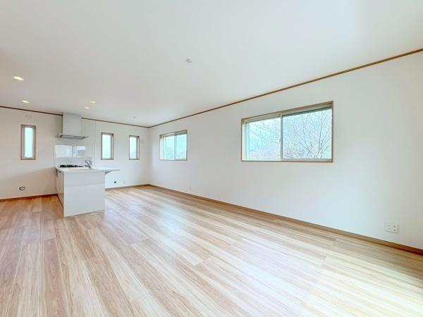 横浜市中区本郷町３丁目の新築一戸建の居間・リビング