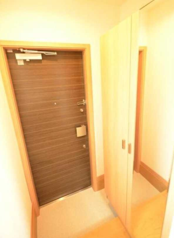 メルヴェーユ東が丘　最上階　角部屋　ウォークインクローゼットの玄関
