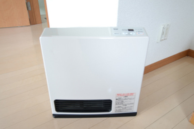 【設備】 | フレンズハウス小木津Ｃ | ガスファンヒーター