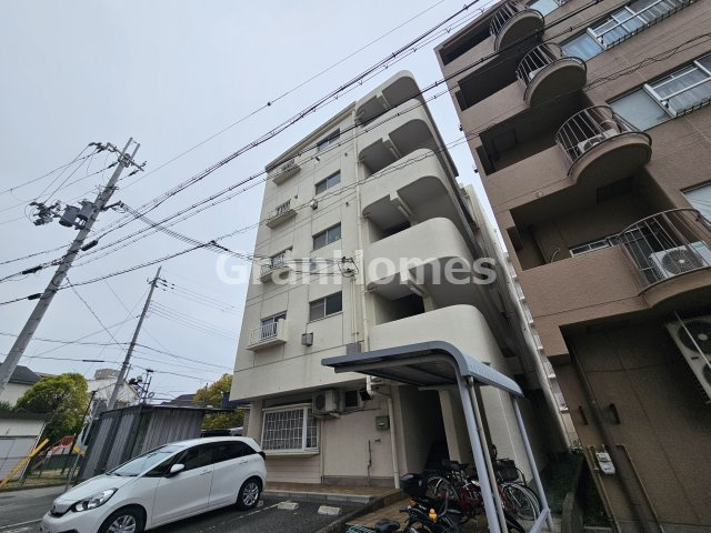 メゾン土山の外観