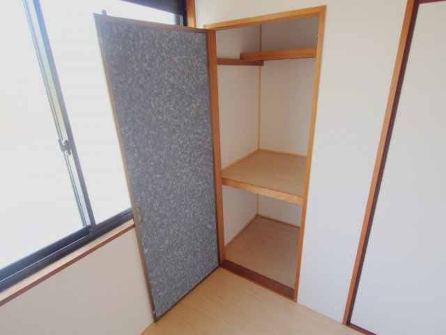 セジュール福島A棟の収納