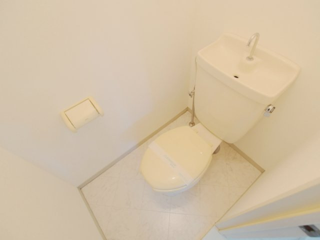 セジュール福島A棟のトイレ