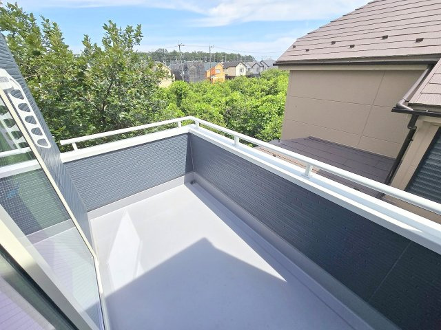 青梅市新町7丁目　全1棟のバルコニー