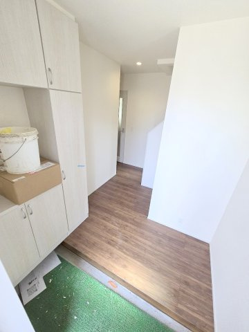 青梅市新町7丁目　全1棟の玄関