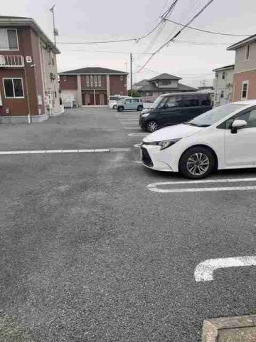 メゾン・プラシードＢの駐車場|駐車場完備です