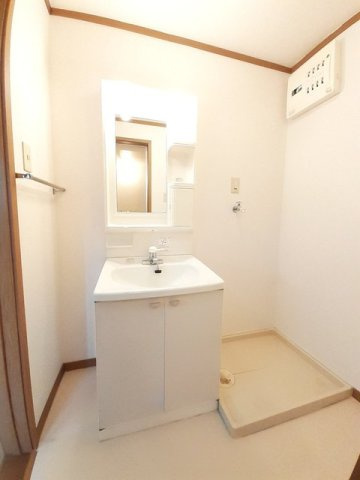 メゾンフルールＣの洗面所