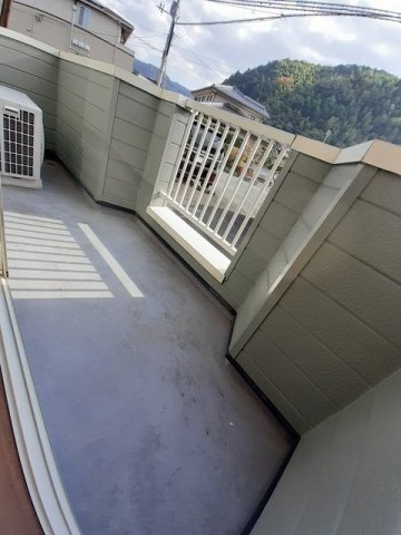 メゾンフルールＣのバルコニー