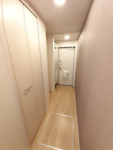 アンド　ザ　ブルー　Ⅱの玄関