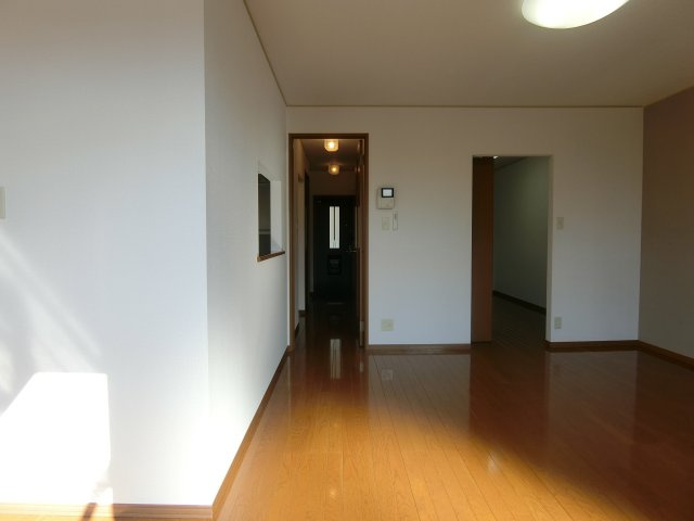 ソレイユの居間・リビング|イメージ1Fの写真