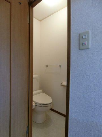 ソレイユのトイレ|イメージ1Fの写真