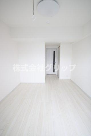 S-RESIDENCE横浜子安abreastの居間・リビング