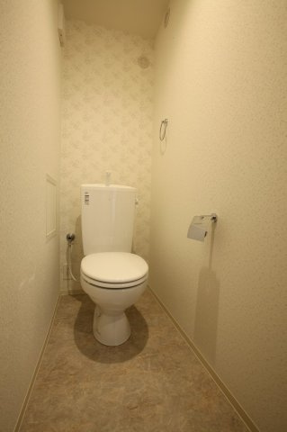 早川コーポのトイレ|清潔感のあるトイレです