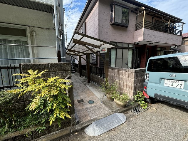 習志野コーポの駐車場
