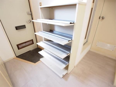 【玄関】 | リヴレーヌ弐番館 | きれいな玄関です