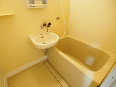 【浴室】 | リヴレーヌ弐番館 | 日々の暮らしに欠かせないお風呂です