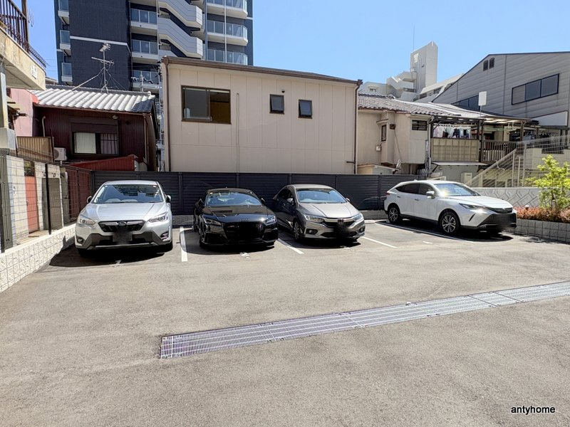 Louis Residence 天王寺町北　仲介手数料無料の駐車場