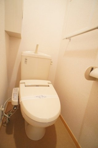 リバーサイド　レジデンスのトイレ|ゆったりとした空間のトイレです