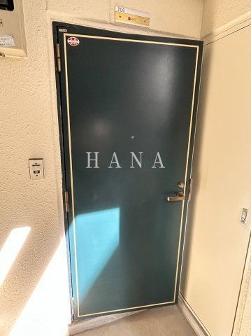 グリーンヴィレッジの玄関|※別号室参考写真